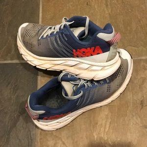 Hoka Clifton 6s